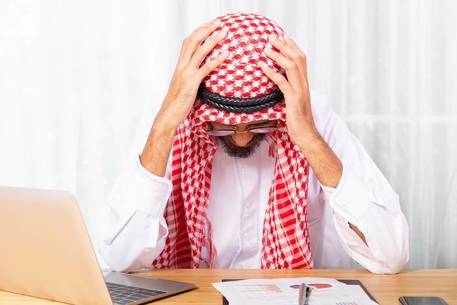 You are currently viewing لماذا يقع العرب في فخ مواقع الفوركس الوهمية